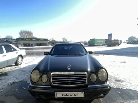 Mercedes-Benz E 280 1996 года за 2 850 000 тг. в Алматы – фото 3