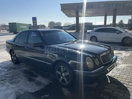 Mercedes-Benz E 280 1996 года за 2 850 000 тг. в Алматы – фото 5