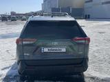 Toyota RAV4 2020 года за 13 100 000 тг. в Актобе – фото 3