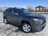 Toyota RAV4 2020 года за 13 100 000 тг. в Актобе – фото 4