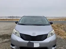 Toyota Sienna, 2010