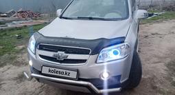 Chevrolet Captiva 2007 года за 3 000 000 тг. в Уральск – фото 2