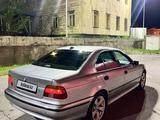BMW 520 1997 года за 2 400 000 тг. в Алматы – фото 2