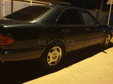 Mercedes-Benz E 280 1997 года за 3 200 000 тг. в Караганда – фото 9