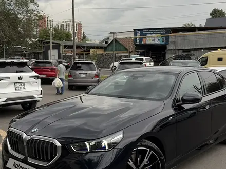 BMW 530 2024 года за 36 000 000 тг. в Алматы – фото 3