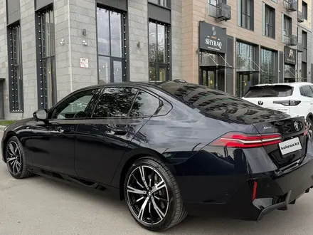 BMW 530 2024 года за 36 000 000 тг. в Алматы – фото 8