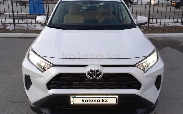 Toyota RAV4 2023 года за 18 200 000 тг. в Усть-Каменогорск