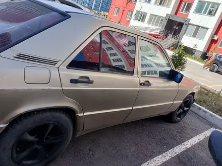 Mercedes-Benz 190 1991 года за 800 000 тг. в Астана – фото 3