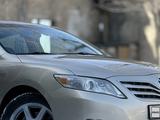 Toyota Camry 2010 года за 6 500 000 тг. в Бейнеу – фото 2
