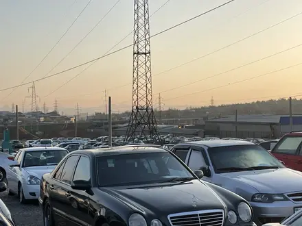Mercedes-Benz E 280 2000 года за 4 500 000 тг. в Туркестан – фото 4