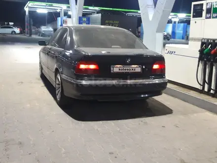 BMW 523 1997 года за 3 200 000 тг. в Алматы – фото 8