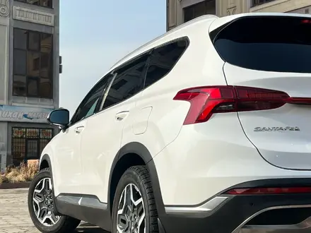 Hyundai Santa Fe 2021 года за 15 300 000 тг. в Алматы – фото 3