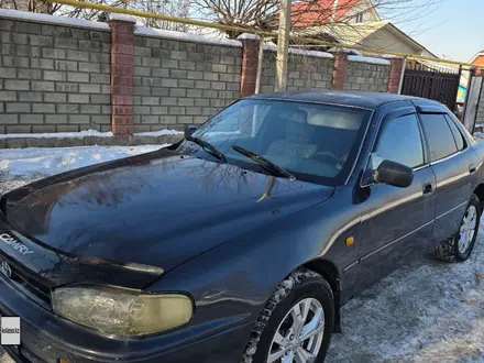 Toyota Camry 1994 года за 1 650 000 тг. в Алматы – фото 2