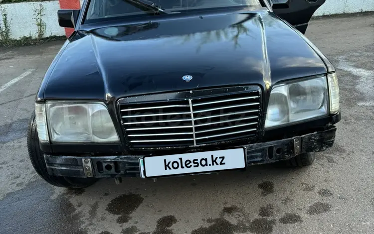 Mercedes-Benz E 220 1994 годаfor900 000 тг. в Костанай