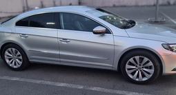 Volkswagen Passat CC 2014 года за 7 800 000 тг. в Алматы – фото 2