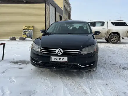 Volkswagen Passat 2012 года за 3 800 000 тг. в Атырау