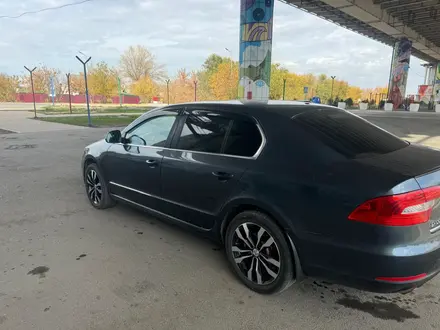 Skoda Superb 2013 года за 5 800 000 тг. в Семей – фото 2