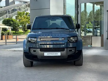 Land Rover Defender SE 2025 года за 66 500 000 тг. в Алматы – фото 2