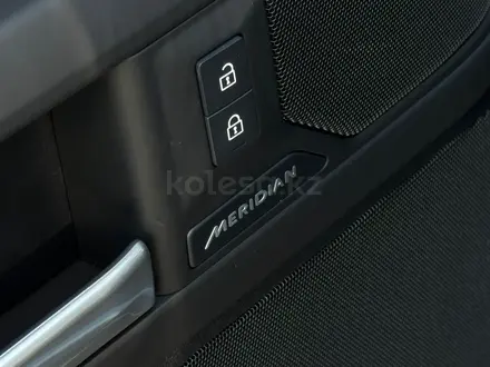 Land Rover Defender SE 2025 года за 66 500 000 тг. в Алматы – фото 21