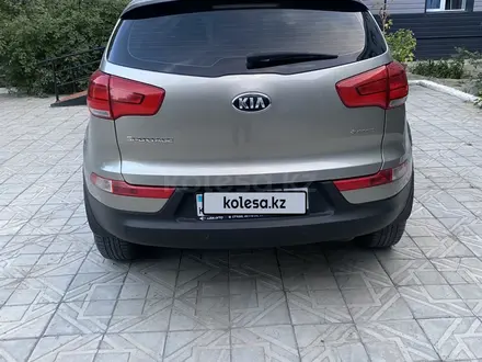 Kia Sportage 2014 года за 8 000 000 тг. в Атырау – фото 4