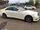 Mercedes-Benz S 350 2011 года за 15 500 000 тг. в Астана – фото 2