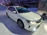 Toyota Camry 2017 года за 12 500 000 тг. в Усть-Каменогорск – фото 2