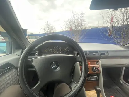 Mercedes-Benz E 250 1991 года за 1 300 000 тг. в Шу