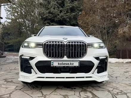 BMW X7 2020 года за 50 000 000 тг. в Алматы