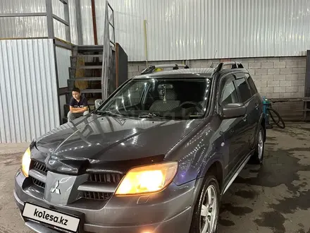 Mitsubishi Outlander 2007 года за 5 000 000 тг. в Алматы – фото 9