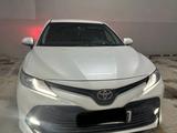 Toyota Camry 2018 годаүшін13 600 000 тг. в Астана – фото 2