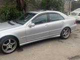 Mercedes-Benz C 320 2006 годаfor3 900 000 тг. в Алматы – фото 3