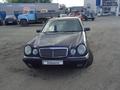 Mercedes-Benz E 230 1997 года за 2 600 000 тг. в Павлодар – фото 2