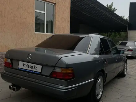 Mercedes-Benz E 230 1991 года за 2 100 000 тг. в Алматы – фото 14
