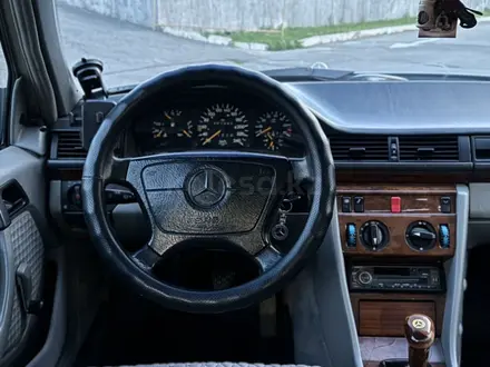 Mercedes-Benz E 230 1991 года за 2 100 000 тг. в Алматы – фото 16