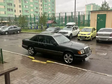 Mercedes-Benz E 200 1990 года за 3 000 000 тг. в Астана – фото 17