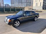 Mercedes-Benz E 200 1990 года за 3 000 000 тг. в Астана