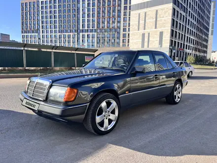 Mercedes-Benz E 200 1990 года за 3 000 000 тг. в Астана – фото 6