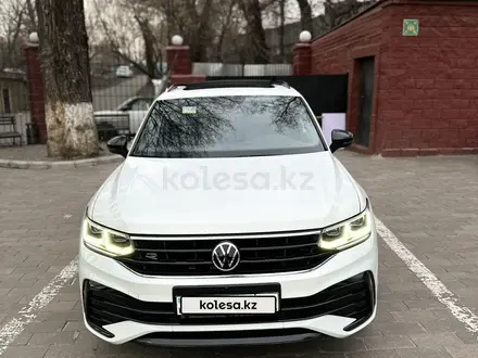 Volkswagen Tiguan 2021 года за 16 000 000 тг. в Алматы – фото 3
