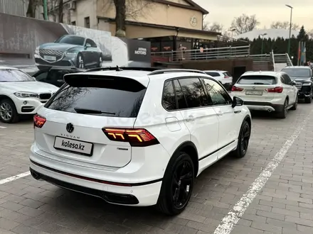 Volkswagen Tiguan 2021 года за 16 000 000 тг. в Алматы – фото 5