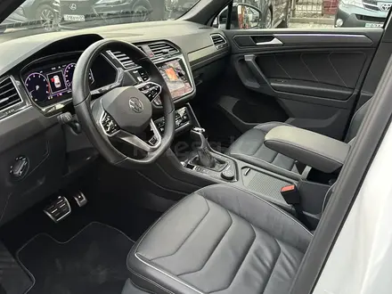 Volkswagen Tiguan 2021 года за 16 000 000 тг. в Алматы – фото 7