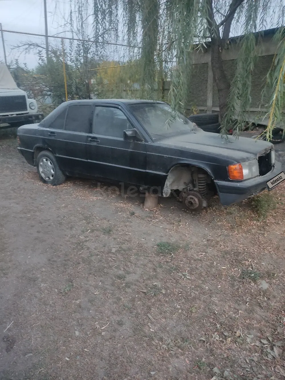 Mercedes-Benz 190, 1988