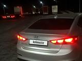 Hyundai Elantra 2015 года за 6 000 000 тг. в Шымкент – фото 2