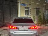 Hyundai Elantra 2015 года за 6 000 000 тг. в Шымкент