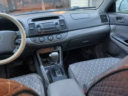 Toyota Camry 2005 года за 4 500 000 тг. в Караганда – фото 3