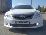 Toyota Camry 2013 года за 9 999 999 тг. в Актобе