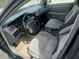 Toyota Camry 2001 года за 3 600 000 тг. в Шымкент – фото 4