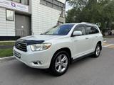 Toyota Highlander 2008 года за 10 350 000 тг. в Алматы