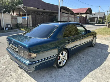 Mercedes-Benz E 55 AMG 1996 года за 6 000 000 тг. в Шымкент – фото 8