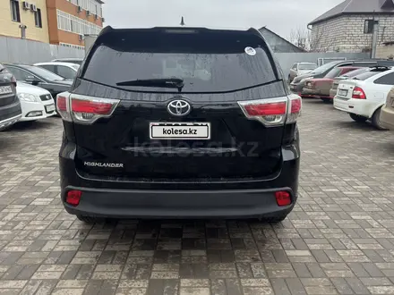 Toyota Highlander 2015 года за 10 200 000 тг. в Уральск – фото 3