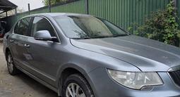 Skoda Superb 2012 года за 3 500 000 тг. в Алматы – фото 2